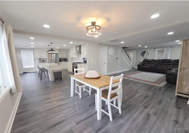 Photo 2 of Sale Pending at 7 Lindbergh Ct, Buffalo, NY 14225 | MLS# B1689894 | Listing updated on 2026-09-02