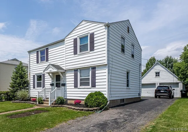 Photo 2 of Sale Pending at 145 Kenview Ave, Buffalo, NY 14217 | MLS# B1690767 | Listing updated on 2026-08-19