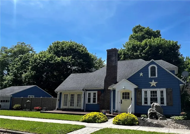 Photo 1 of Single family home for sale at 404 Riverside Ave, Elmira, NY 14904 | MLS# R1690080 | Listing updated on 2026-09-14