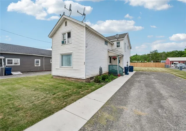 Photo 1 of House for sale at 27 Porter St, Lockport, NY 14094 | MLS# B1690965 | Listing updated on 2026-08-24