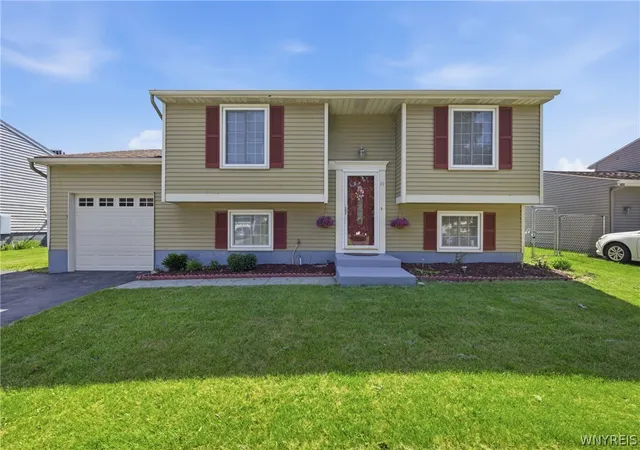 Photo 1 of Single family home for sale at 49 Thornwood Dr, Buffalo, NY 14227 | MLS# B1690473 | Listing updated on 2026-08-24