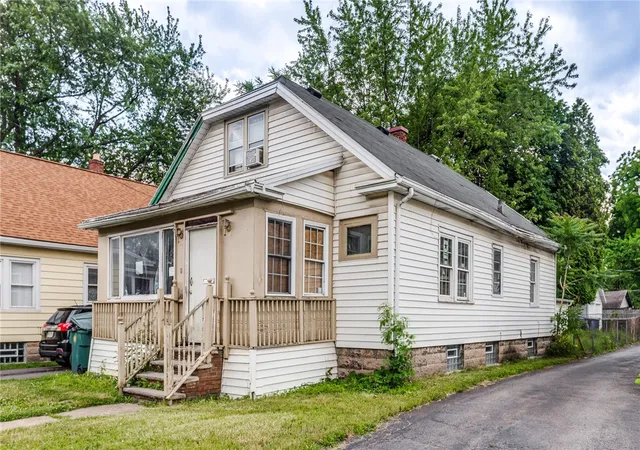 Photo 2 of Sale Pending at 799 Atlantic Ave, Rochester, NY 14609 | MLS# R1688379 | Listing updated on 2026-08-31
