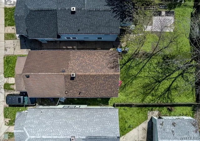 Photo 3 of Single family home for sale at 337 Crowley Ave, Buffalo, NY 14207 | MLS# B1690267 | Listing updated on 2026-09-02