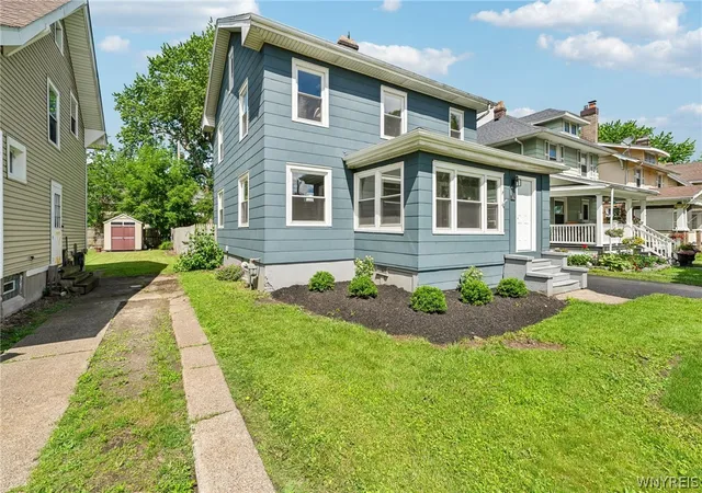 Photo 3 of Sale Pending at 148 68th Street, Niagara Falls, NY 14304 | MLS# B1691276 | Listing updated on 2026-08-18