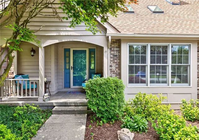 Photo 2 of Sale Pending at 54 Random Knls Dr, Penfield, NY 14526 | MLS# R1690800 | Listing updated on 2026-09-07