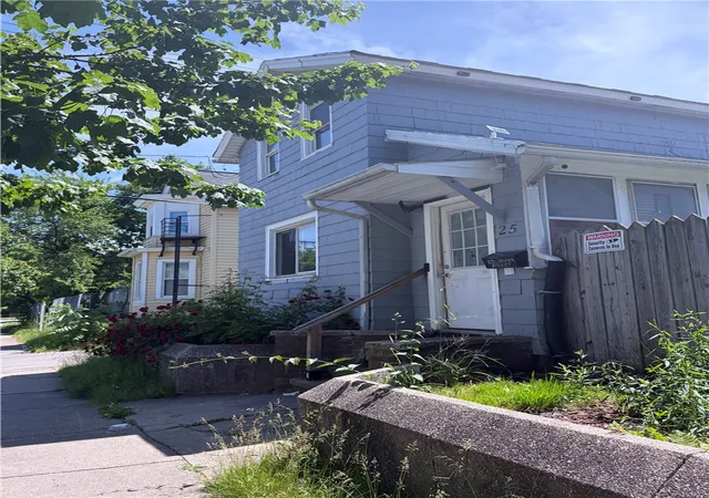 Photo 2 of Single family home for sale at 25 Lorimer St, Rochester, NY 14608 | MLS# R1690108 | Listing updated on 2026-08-26