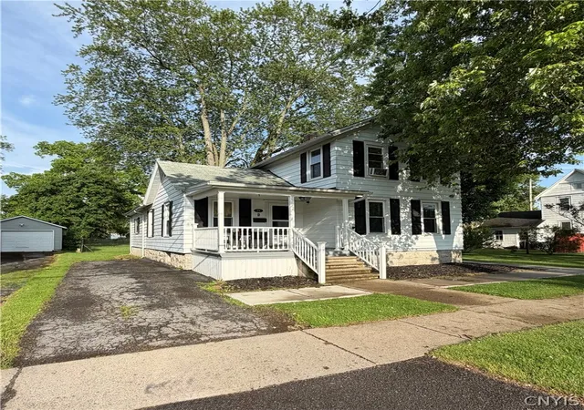 Photo 2 of Sale Pending at 54 Maple St, Auburn, NY 13021 | MLS# S1691427 | Listing updated on 2026-09-13