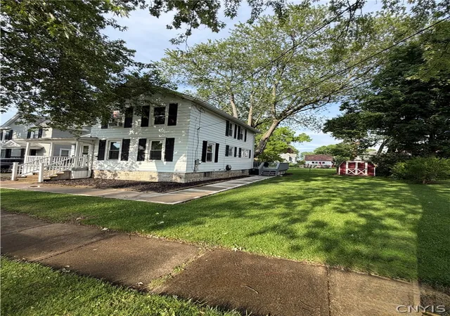 Photo 3 of Sale Pending at 54 Maple St, Auburn, NY 13021 | MLS# S1691427 | Listing updated on 2026-09-13