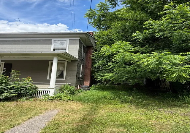 Photo 2 of Single family home for sale at 1 Church St, Sidney, NY 13838 | MLS# R1691494 | Listing updated on 2026-09-10