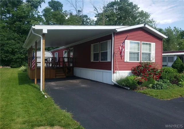 Photo 1 of Sale Pending at 46 Lakewood Village, Medina, NY 14103 | MLS# B1691705 | Listing updated on 2026-09-10
