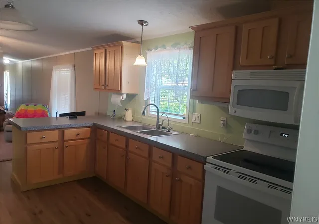 Photo 3 of Sale Pending at 46 Lakewood Village, Medina, NY 14103 | MLS# B1691705 | Listing updated on 2026-09-10