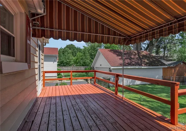 Photo 4 of Sale Pending at 209 California Dr, Buffalo, NY 14221 | MLS# B1691506 | Listing updated on 2026-08-17