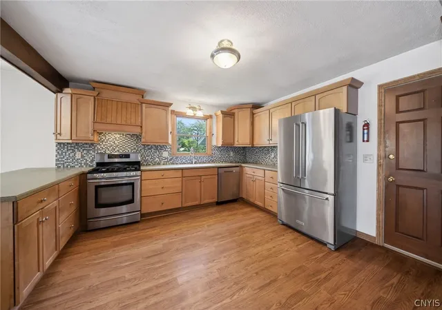 Photo 4 of Sale Pending at 18 Harvest Dr, Oswego, NY 13126 | MLS# S1684886 | Listing updated on 2026-08-24