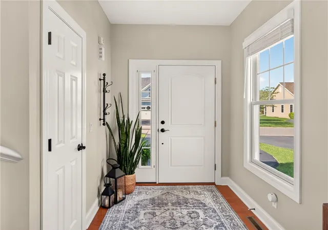 Photo 3 of Sale Pending at 212 Bretlyn Cir, Rochester, NY 14618 | MLS# R1691853 | Listing updated on 2026-08-05