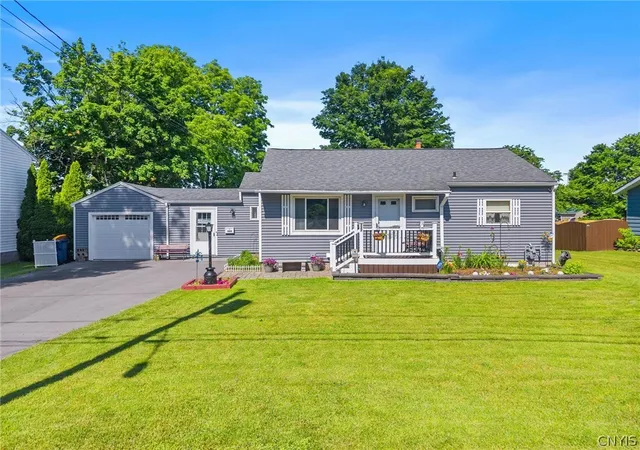 Photo 1 of Single family home for sale at 322 Sayles St, Oneida, NY 13421 | MLS# S1689028 | Listing updated on 2026-09-12