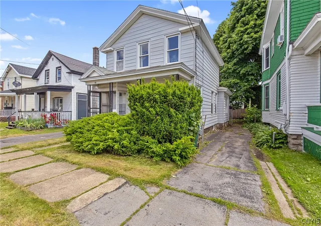 Photo 3 of Single family home for sale at 65 E 7th Street, Oswego, NY 13126 | MLS# S1691932 | Listing updated on 2026-09-07