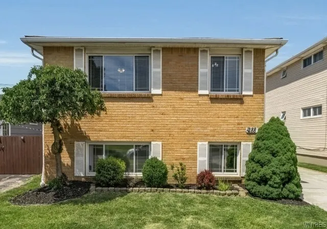 Photo 1 of Sale Pending at 288 Meadowlawn Rd, Buffalo, NY 14225 | MLS# B1691735 | Listing updated on 2026-09-14
