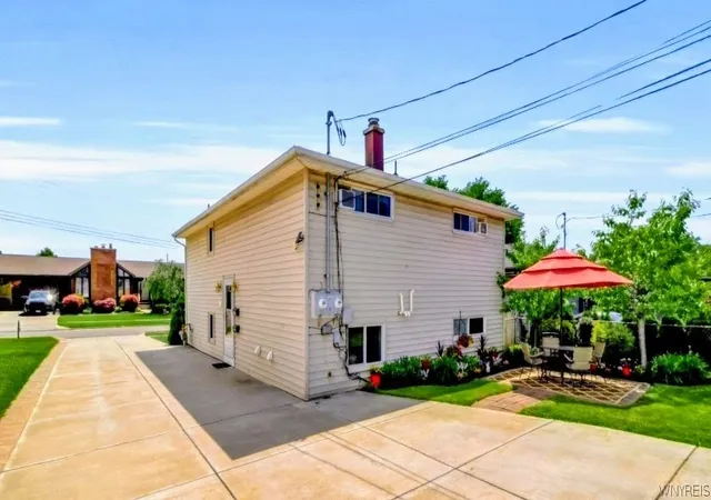Listing Photo 4 - Condo for sale in building located at 288 Meadowlawn Rd, Buffalo, NY 14225