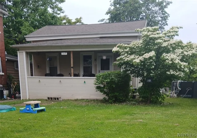 Photo 1 of Single family home for sale at 454 18th Street, Niagara Falls, NY 14303 | MLS# B1692072 | Listing updated on 2026-08-17