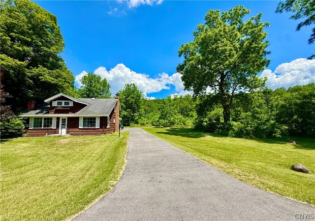 Photo 3 of Sale Pending at 4044 Cedarvale Rd, Syracuse, NY 13215 | MLS# S1690934 | Listing updated on 2026-08-26