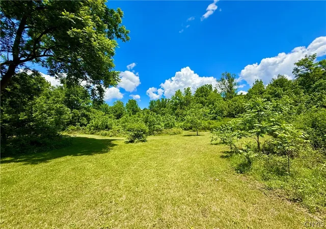 Photo 4 of Sale Pending at 4044 Cedarvale Rd, Syracuse, NY 13215 | MLS# S1690934 | Listing updated on 2026-08-26