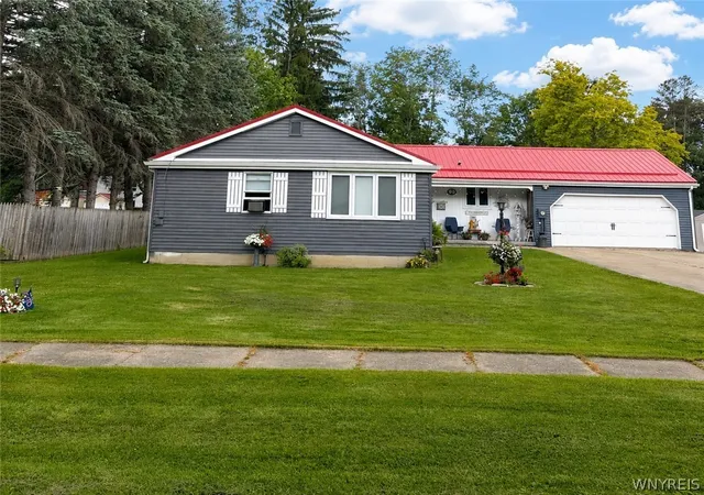 Photo 1 of Sale Pending at 3 Clearview Dr, Arcade, NY 14009 | MLS# B1692226 | Listing updated on 2026-08-26