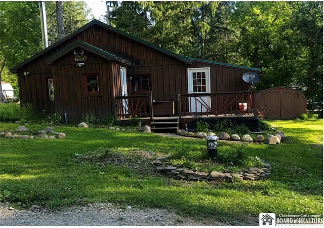 Photo 2 of Single family home for sale at 86 Wildemere Dr, Arcade, NY 14009 | MLS# R1689369 | Listing updated on 2026-08-31