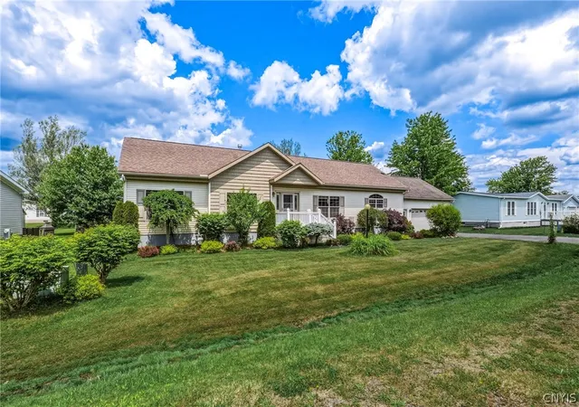 Photo 4 of Sale Pending at 128 Pazdur Blvd S, Rome, NY 13440 | MLS# S1690357 | Listing updated on 2026-08-21
