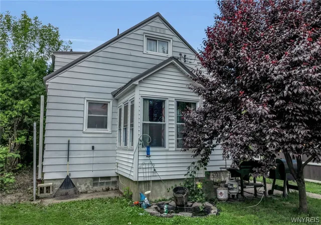 Photo 3 of Multi family home for sale at 5974 Dover Rd, Lake View, NY 14085 | MLS# B1692286 | Listing updated on 2026-09-15