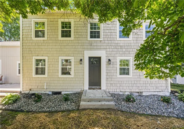 Photo 1 of Sale Pending at 4375 Young Rd, Syracuse, NY 13215 | MLS# S1692566 | Listing updated on 2026-09-08