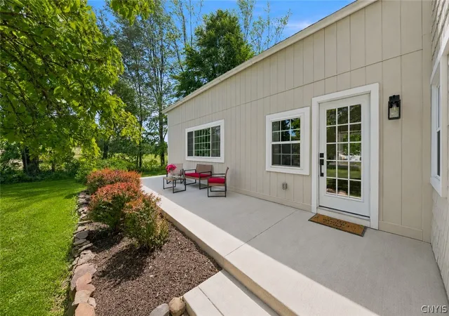 Photo 3 of Sale Pending at 4375 Young Rd, Syracuse, NY 13215 | MLS# S1692566 | Listing updated on 2026-09-08