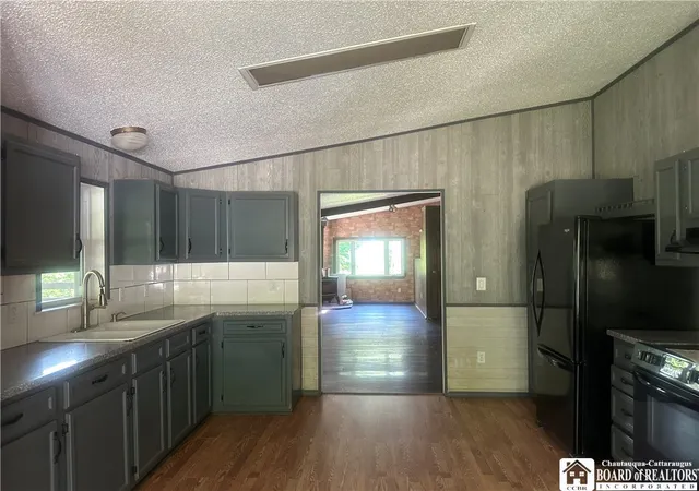 Photo 4 of Single family home for sale at 13170 Transit Line Rd, Springville, NY 14141 | MLS# R1692629 | Listing updated on 2026-09-04