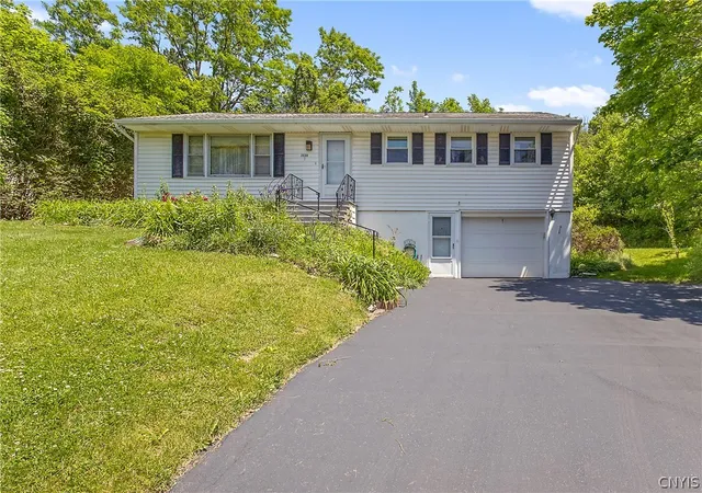 Photo 1 of Sale Pending at 3659 Warners Rd, Syracuse, NY 13209 | MLS# S1685484 | Listing updated on 2026-08-10