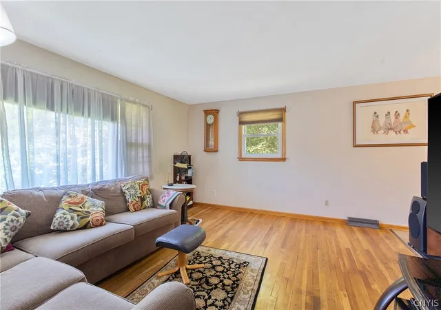 Photo 4 of Sale Pending at 3659 Warners Rd, Syracuse, NY 13209 | MLS# S1685484 | Listing updated on 2026-08-10
