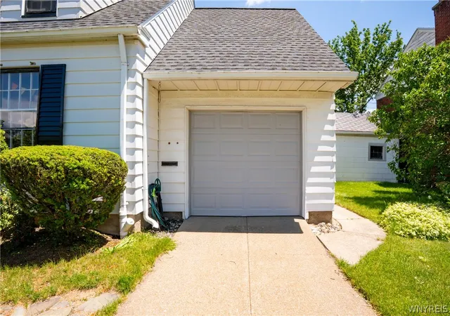Photo 3 of Sale Pending at 769 Colvin Blvd, Buffalo, NY 14217 | MLS# B1692521 | Listing updated on 2026-08-14