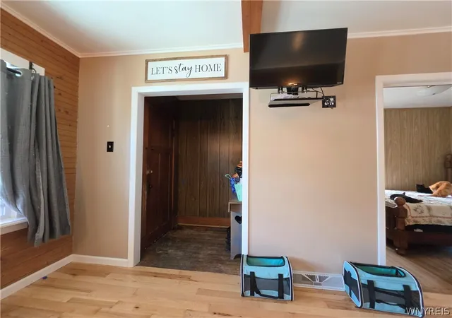 Photo 3 of Sale Pending at 33 Baxter St #2, Buffalo, NY 14207 | MLS# B1692525 | Listing updated on 2026-08-17