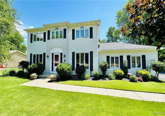 Photo 1 of Sale Pending at 5171 Bronson Dr, Lewiston, NY 14092 | MLS# B1691463 | Listing updated on 2026-08-05