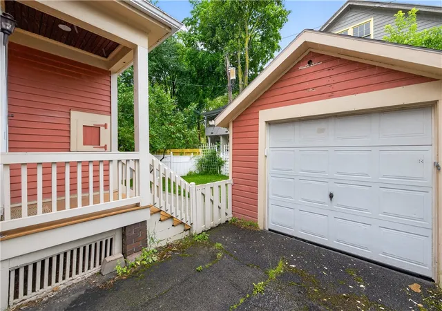 Photo 3 of Sale Pending at 267 Brunswick St, Rochester, NY 14607 | MLS# R1689179 | Listing updated on 2026-08-24