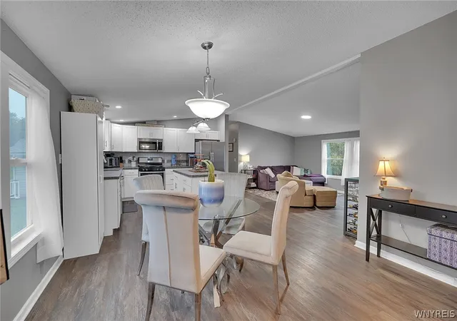 Photo 4 of Sale Pending at 1139 Lockwood Dr, Lockport, NY 14094 | MLS# B1693024 | Listing updated on 2026-09-03