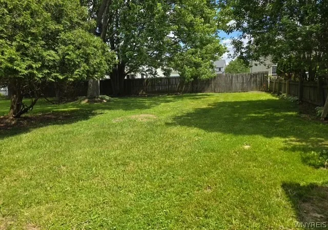 Photo 3 of Sale Pending at 120 Autumnvale, Lockport, NY 14094 | MLS# B1692835 | Listing updated on 2026-08-31