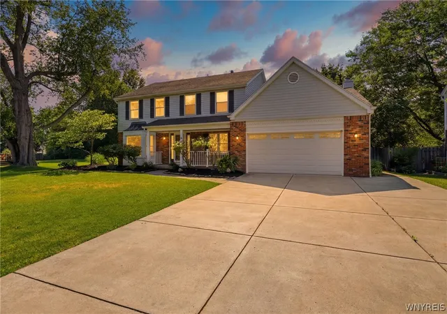 Photo 3 of Sale Pending at 8 Sable Run, East Amherst, NY 14051 | MLS# B1692749 | Listing updated on 2026-08-17