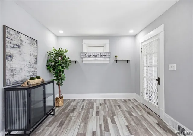 Photo 4 of Single family home for sale at 216 Sanders Rd, Buffalo, NY 14216 | MLS# B1692998 | Listing updated on 2026-09-06