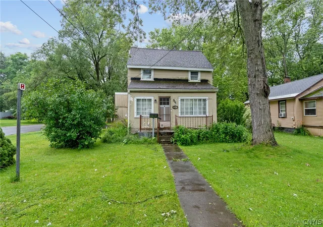 Photo 1 of Sale Pending at 401 Richfield Blvd, Syracuse, NY 13211 | MLS# S1692672 | Listing updated on 2026-08-23