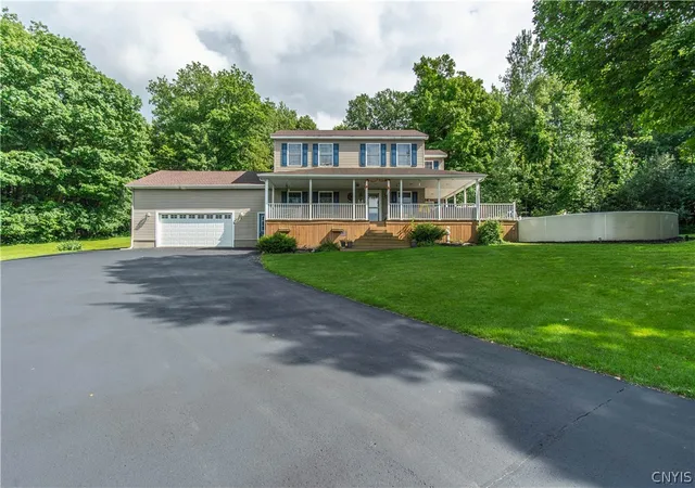 Photo 2 of Single family home for sale at 21400 Hadcock Rd, Watertown, NY 13601 | MLS# S1674129 | Listing updated on 2026-08-27