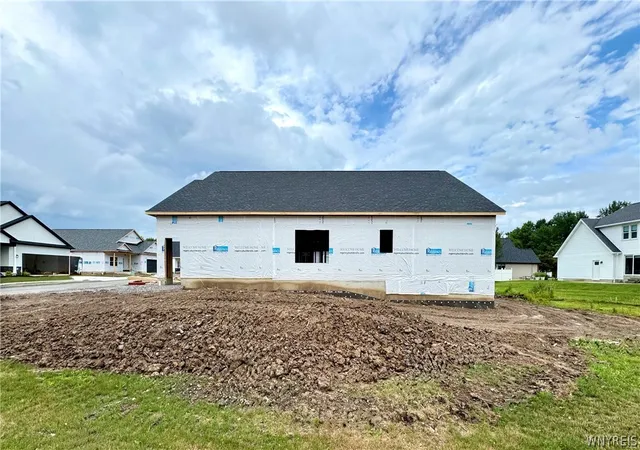 Photo 2 of Single family home for sale at 7 Birch Ln, Amherst, NY 14221 | MLS# B1693439 | Listing updated on 2026-09-13