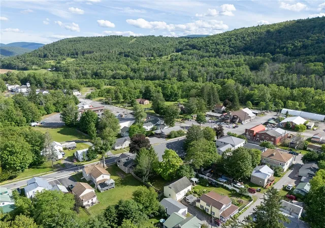 Photo 3 of Single family home for sale at 5572 Washington St, Prattsville, NY 12468 | MLS# R1693193 | Listing updated on 2026-09-11