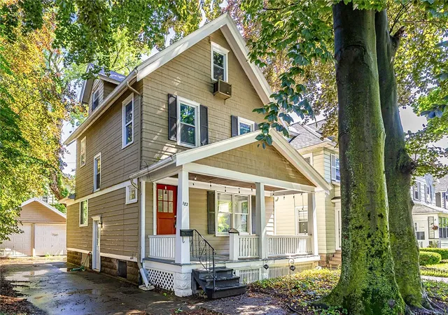 Photo 1 of Single family home for sale at 182 Mckinley St, Rochester, NY 14609 | MLS# R1693466 | Listing updated on 2026-09-15