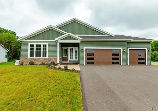 Photo 1 of Sale Pending at 4544 Hollyshire Way, Clay, NY 13041 | MLS# S1689916 | Listing updated on 2026-09-16