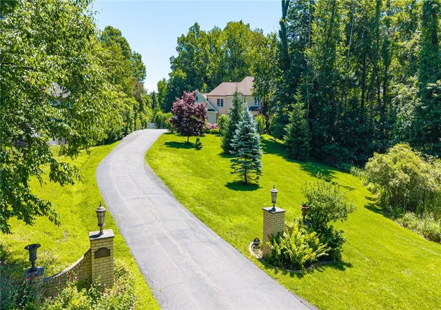 Photo 2 of Single family home for sale at 612 Wild Mallard, Webster, NY 14580 | MLS# R1663998 | Listing updated on 2026-09-10