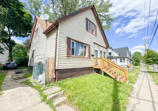 Photo 3 of Sale Pending at 644 Ave D, Rochester, NY 14621 | MLS# R1693674 | Listing updated on 2026-08-28